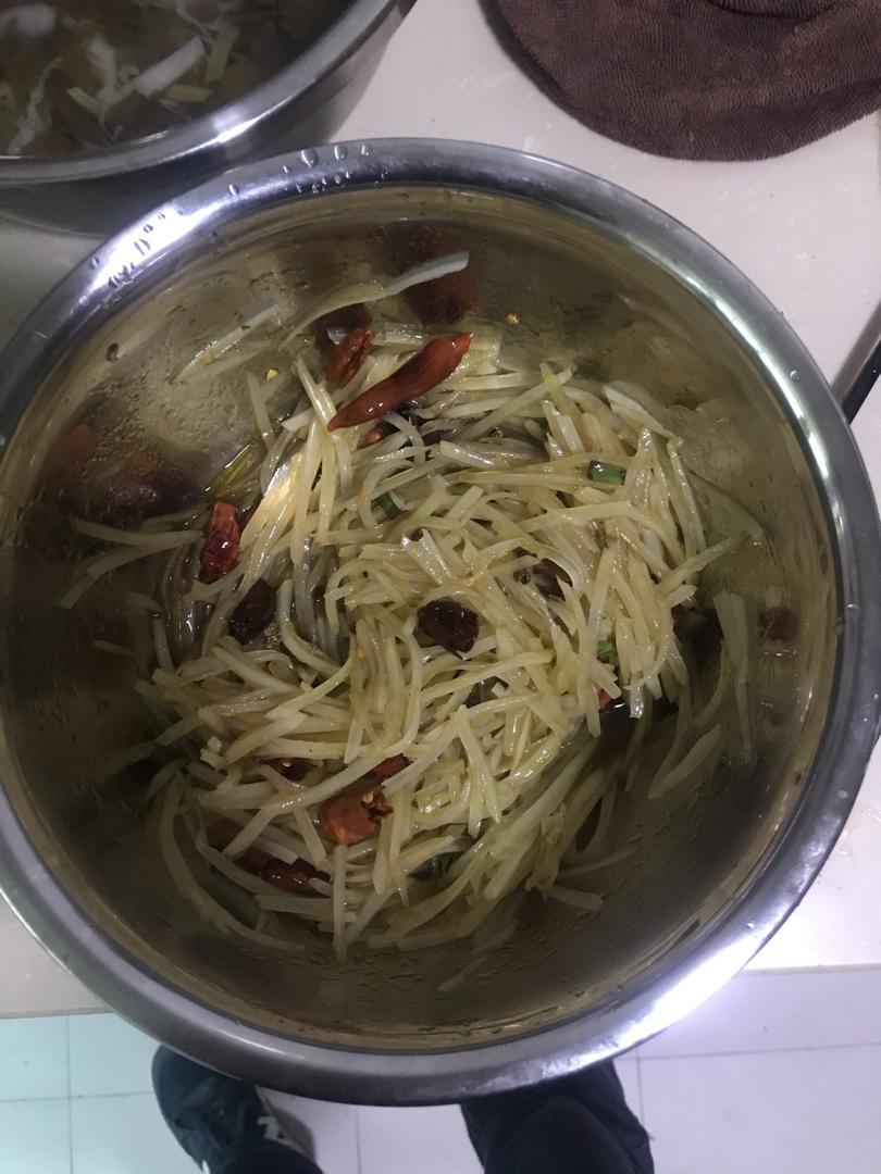 凉拌土豆丝