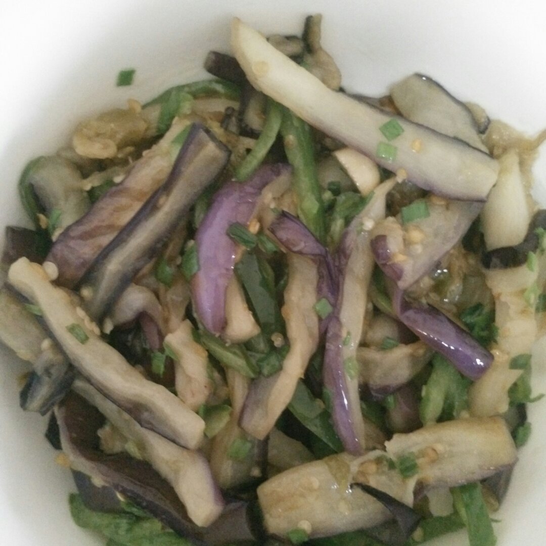 清爽少油又入味的家常炒茄子