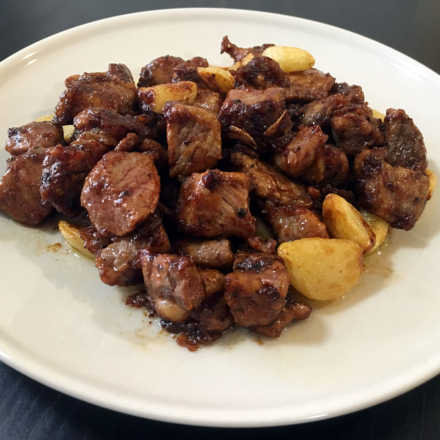 黑蒜子牛肉粒