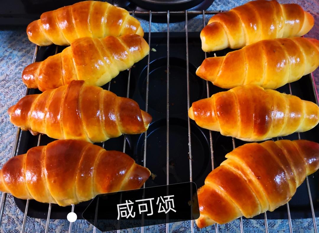 一出炉就会卖空的面包，又香又脆又软，味道真绝了