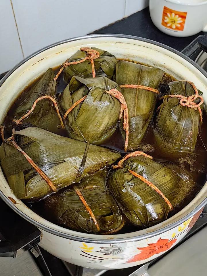 妈咪的♥️私房秘制咸蛋黄肉粽