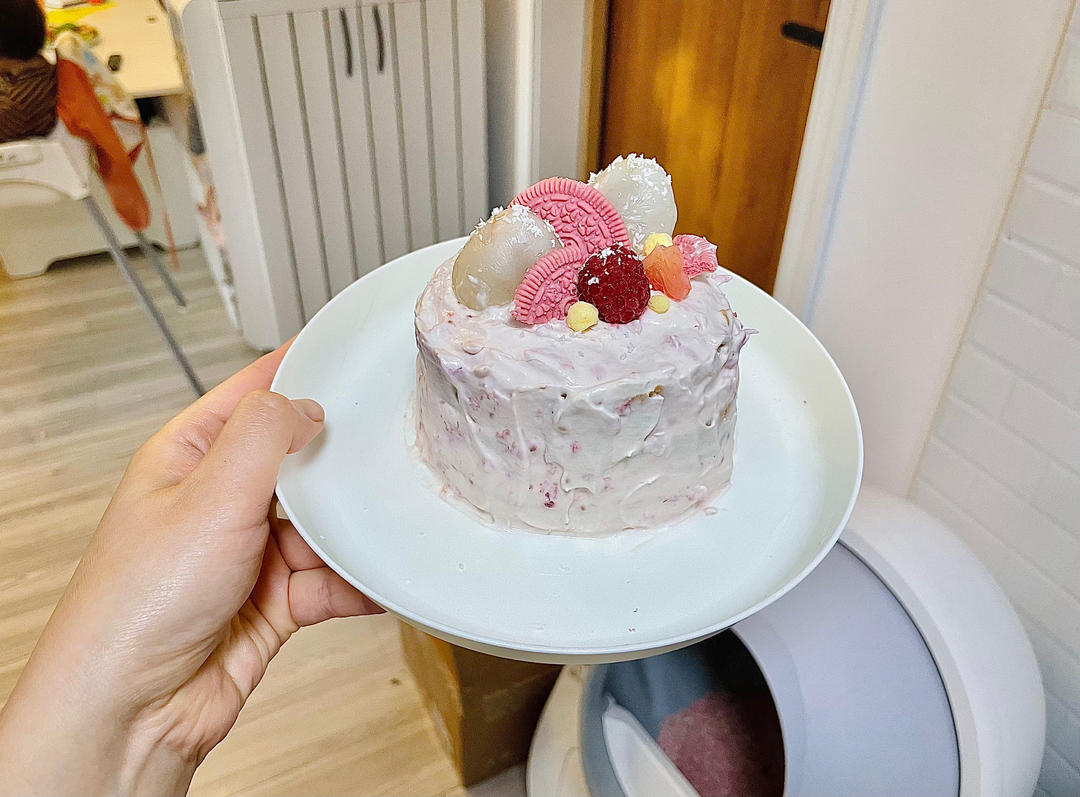 吃一口想恋爱，吃两口想看海【玫瑰荔枝蛋糕】