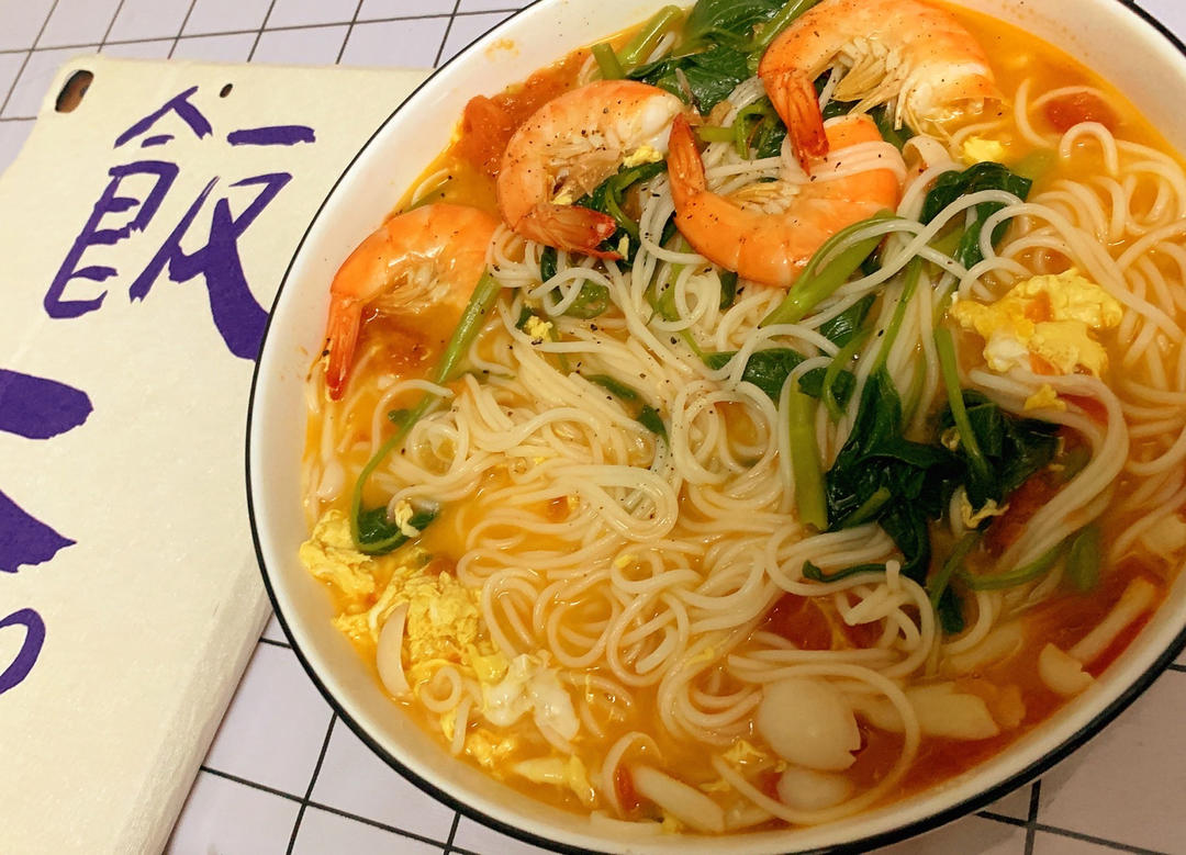 番茄菌菇鲜虾面