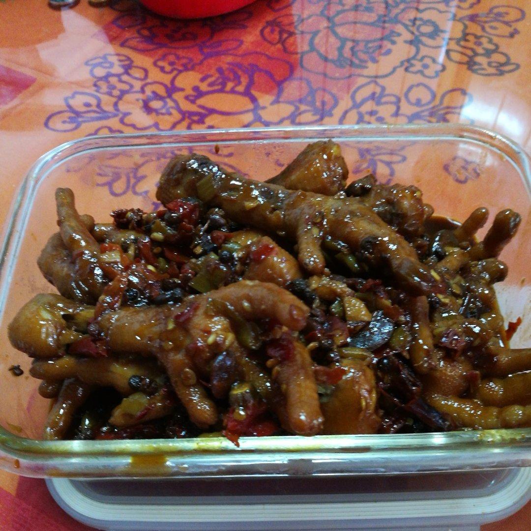 香辣卤鸡爪