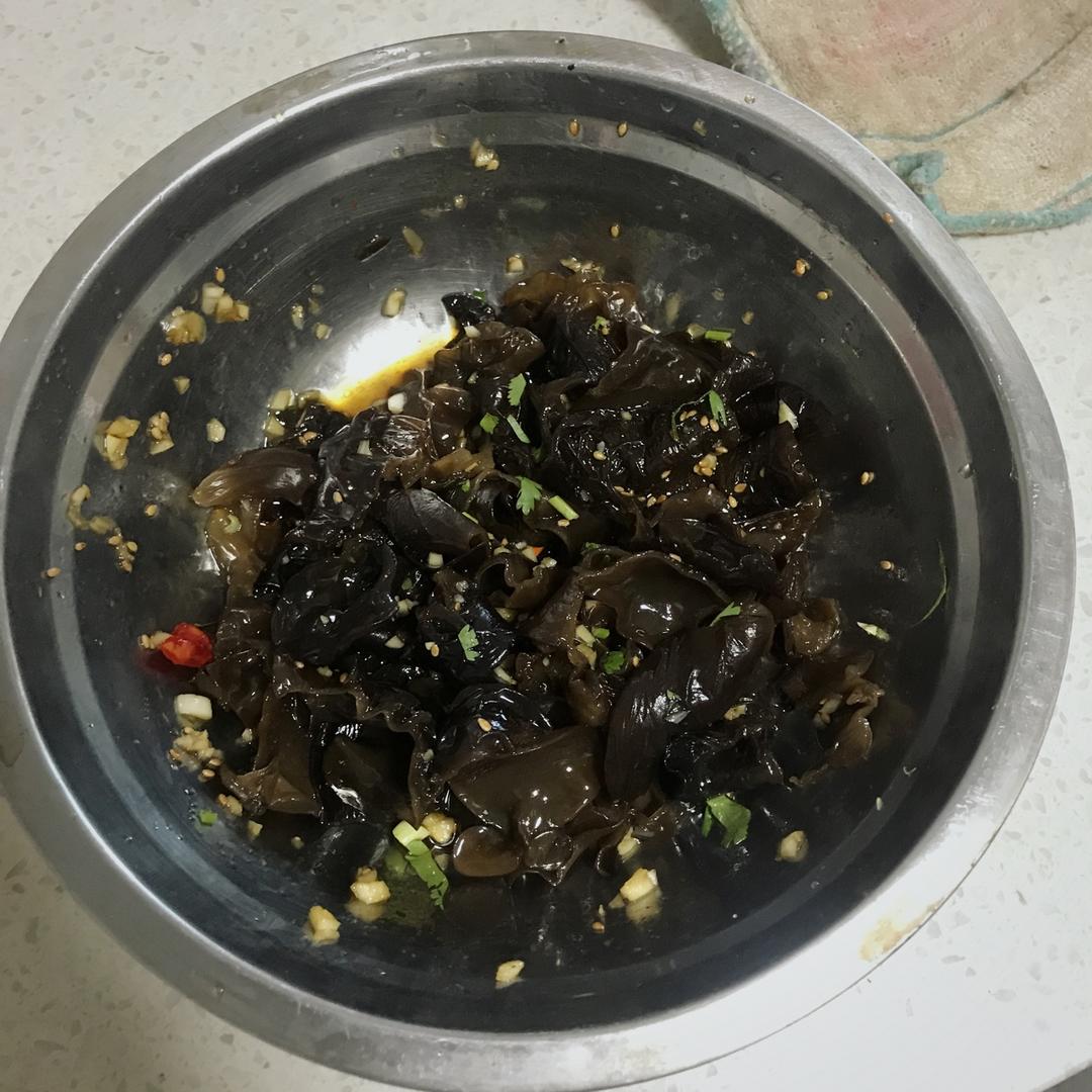 凉拌爽脆木耳