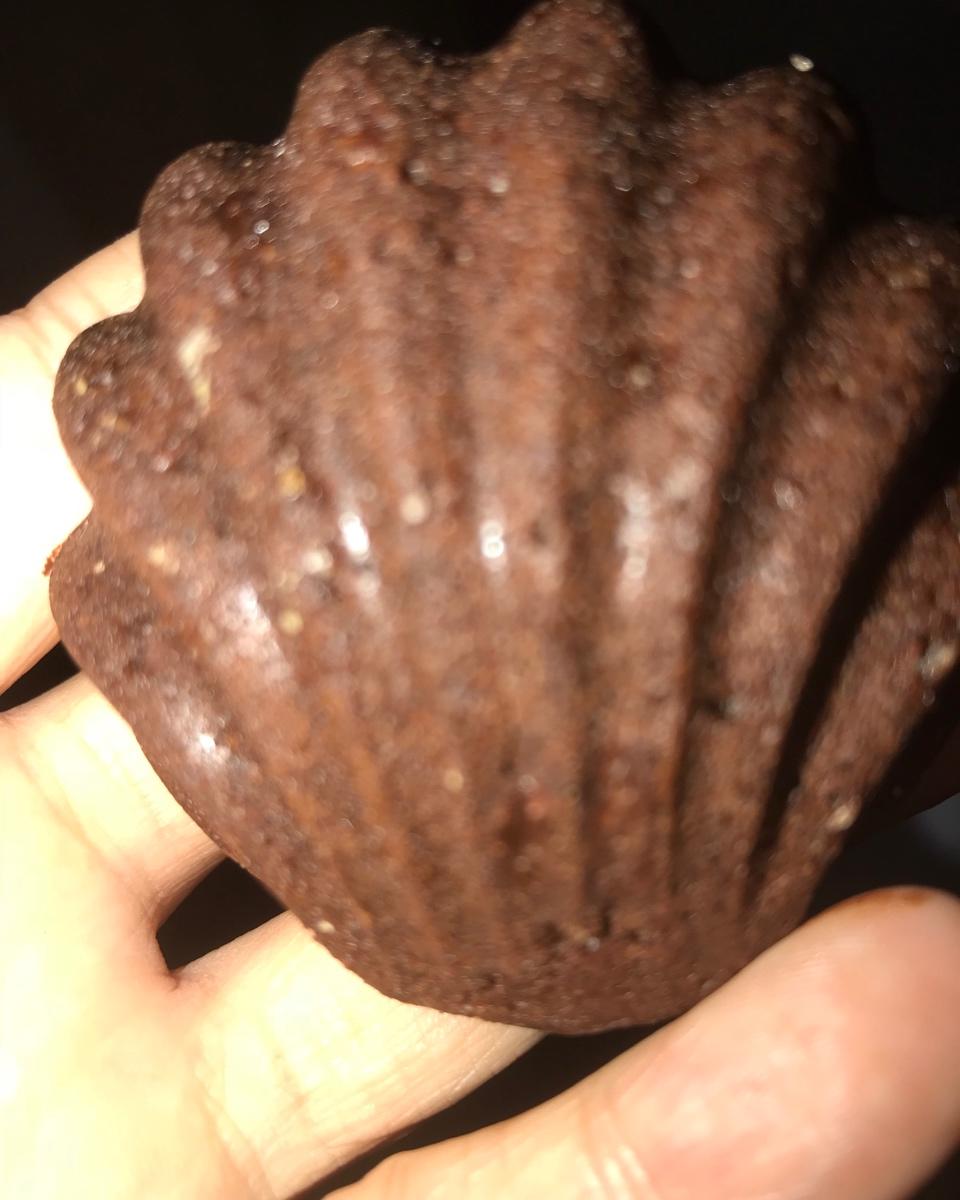 黑贝壳（威士忌黑巧克力玛德琳）