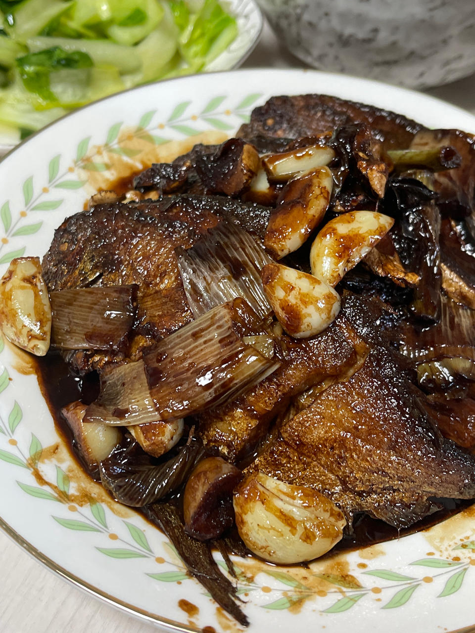 传统中式红烧平鱼