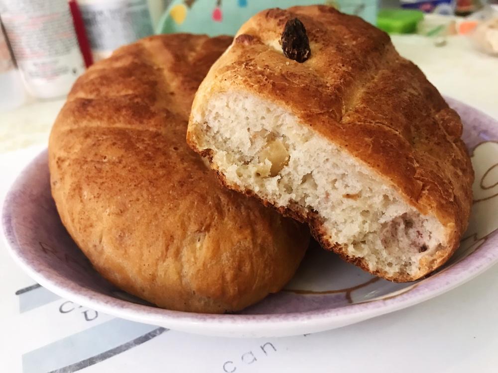全麦蔓越莓核桃软欧包