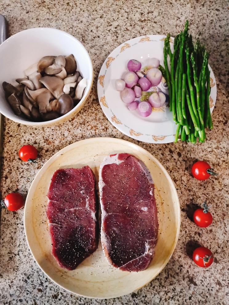 减脂餐之煎牛排的做法步骤图 怎么做好吃 C C Hu程程 下厨房