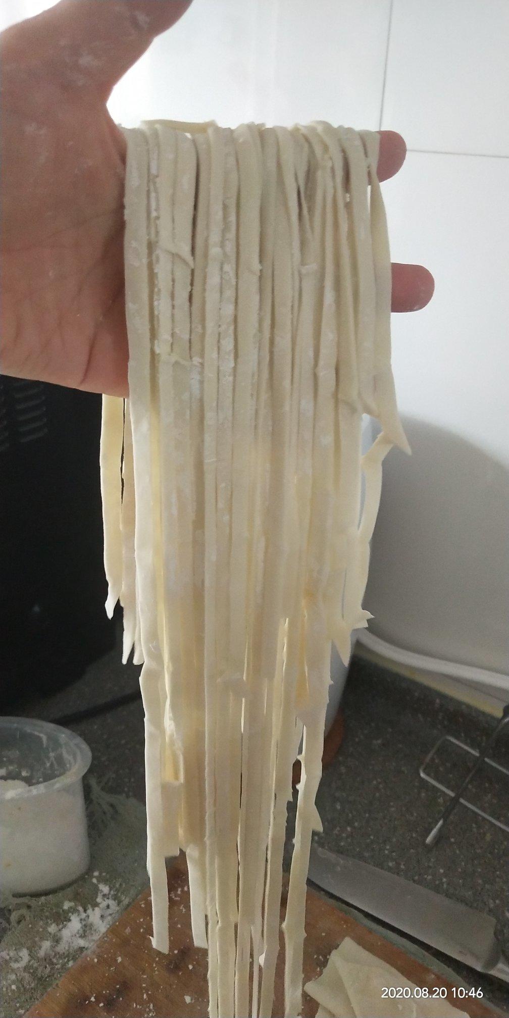 【小高姐】手擀肉臊面  手工做出口感劲道的擀面条