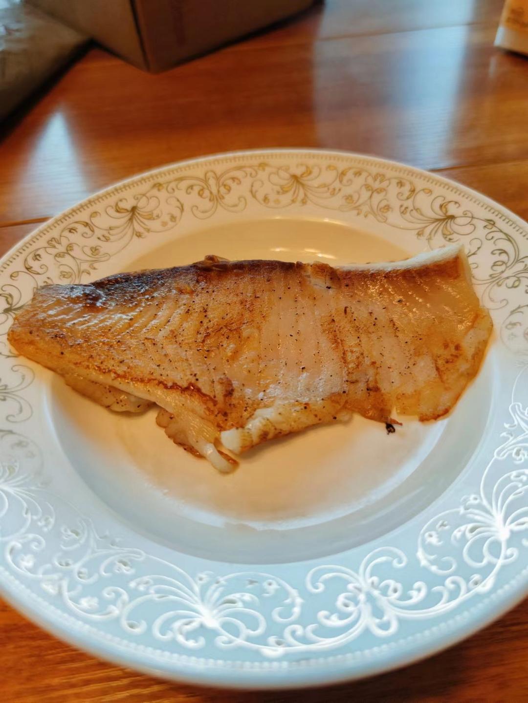 再学不会香煎鲷鱼就去吃素