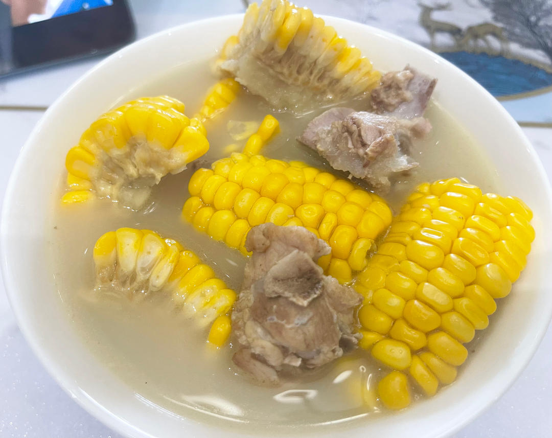 教你炖出来奶白色的排骨汤，香甜可口