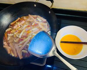 开胃西红柿金针菇汤的做法 步骤6