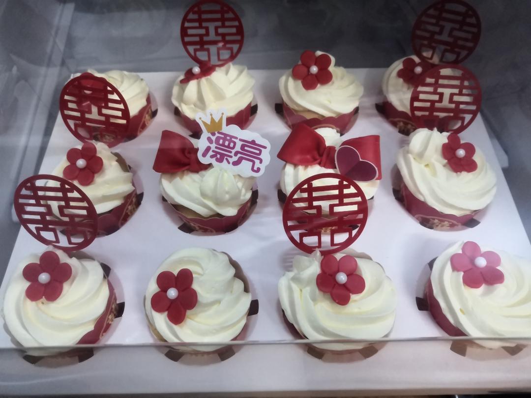 高颜值奶油纸杯蛋糕杯子蛋糕（附教程）