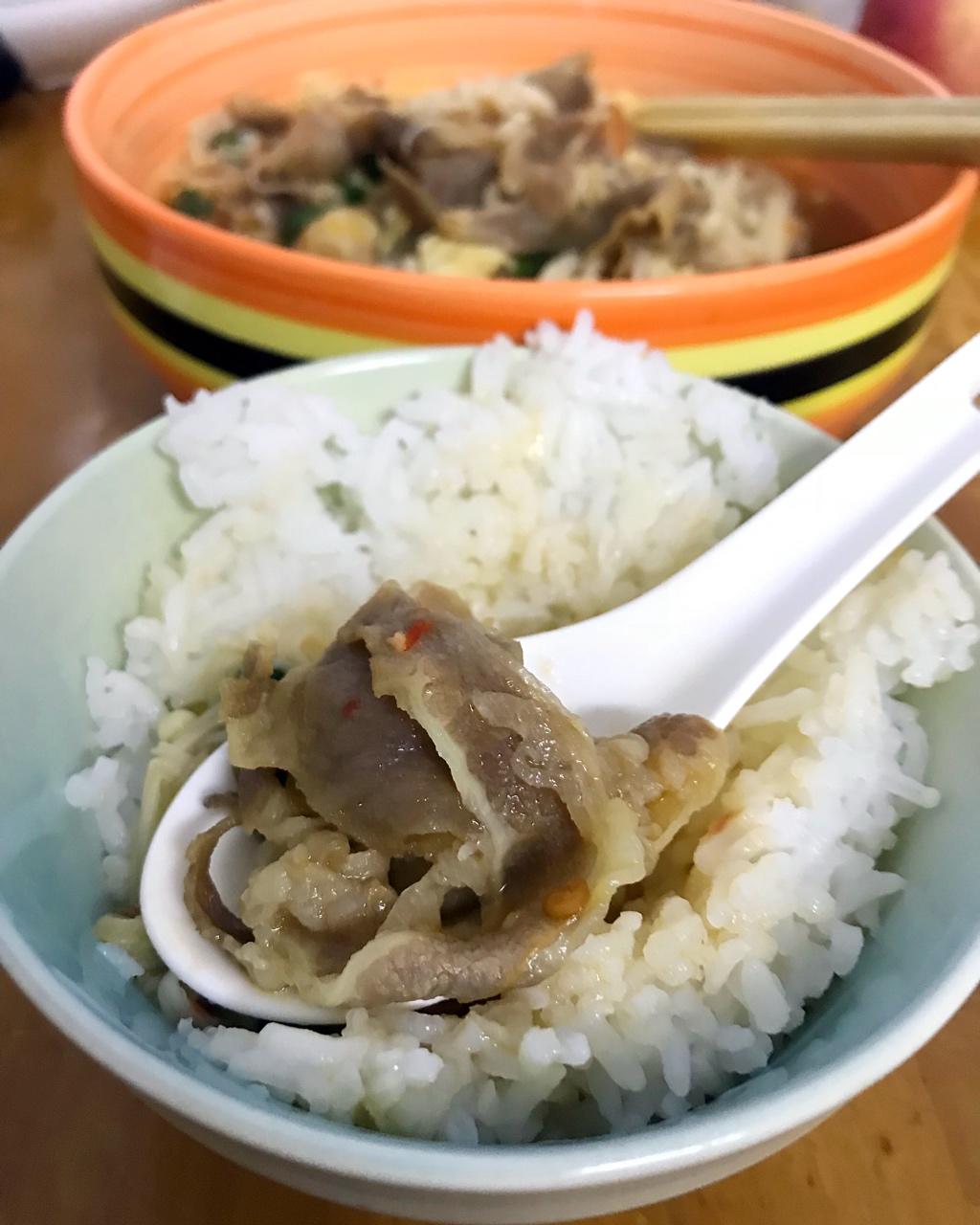 金针菇肥牛番茄锅