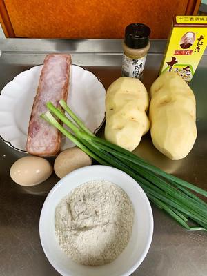 土豆丝鸡蛋煎饼的做法 步骤1