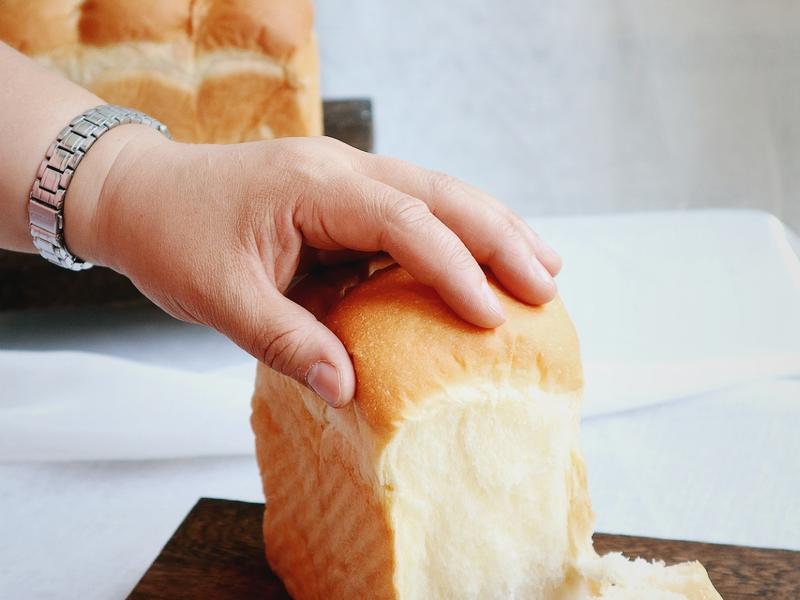 纯奶手撕吐司的做法 步骤1