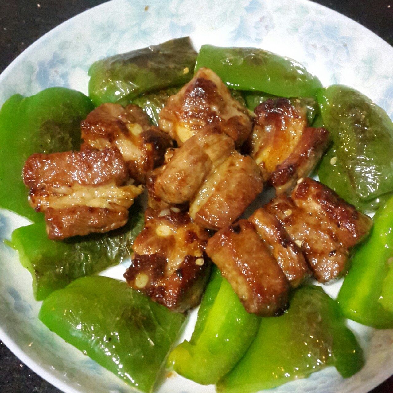双椒煎排骨