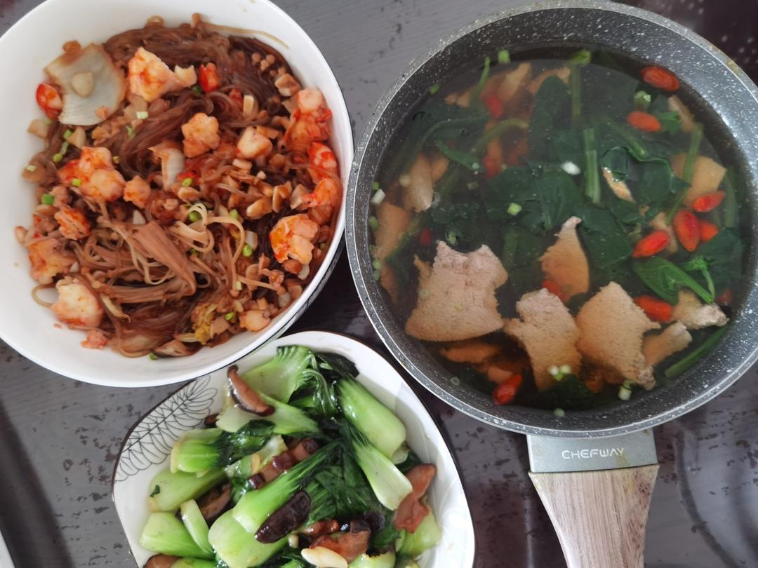 虾仁粉丝煲
