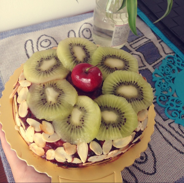 草莓戚风生日蛋糕