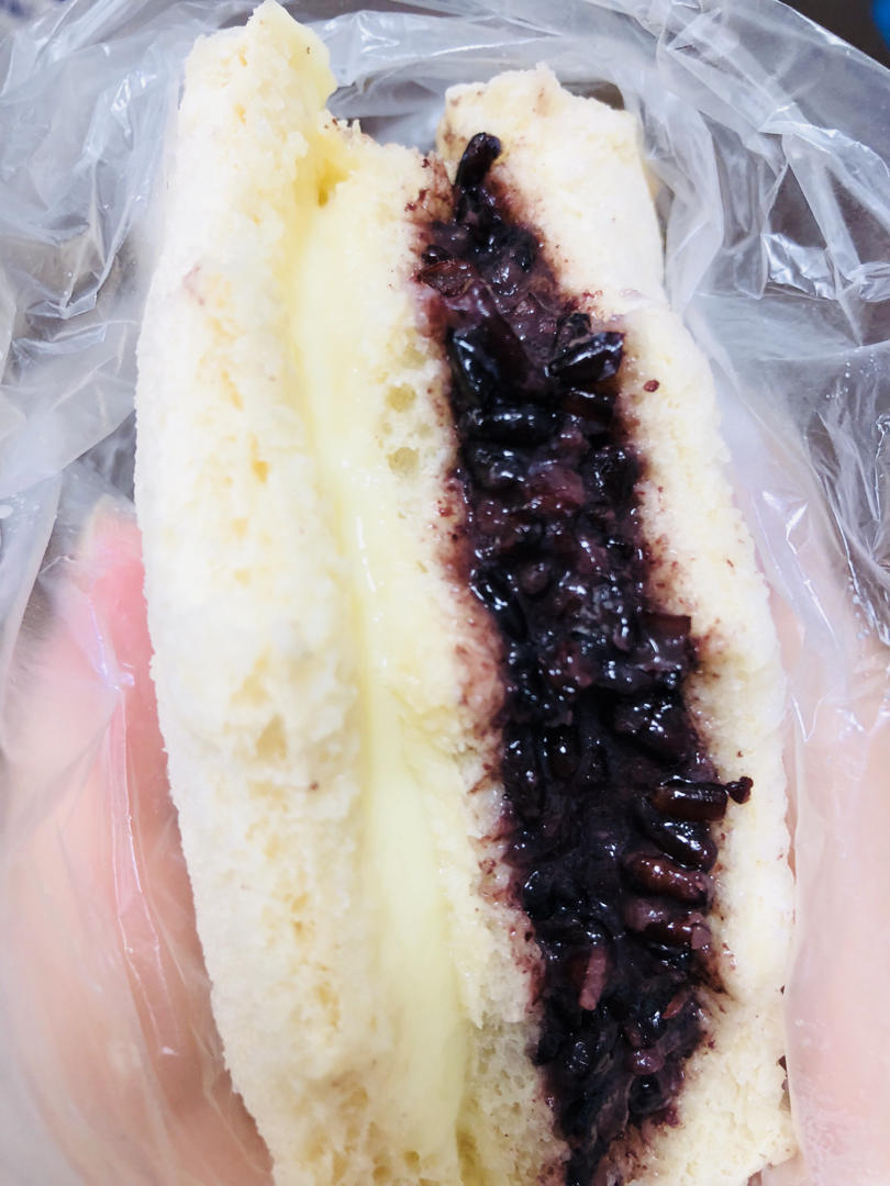 非常好吃的～紫米奶酪包（美味三明治）