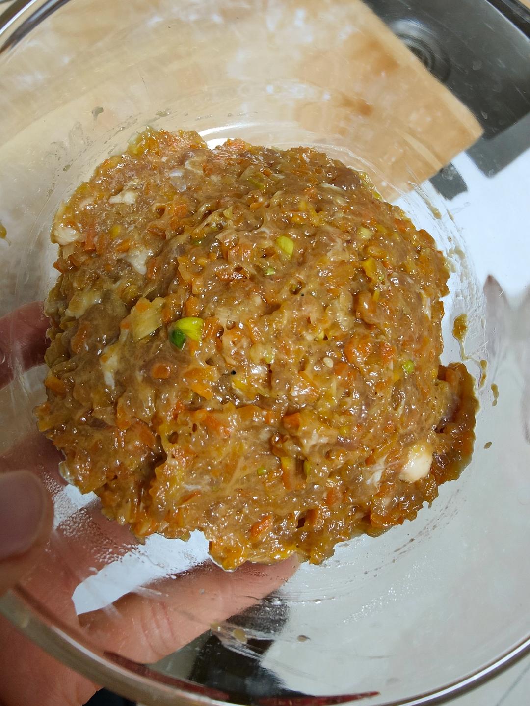 胡萝卜猪肉馅饺子