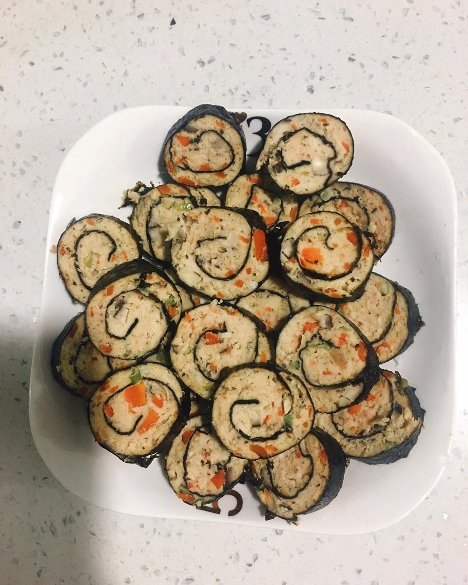 时蔬海苔鸡肉卷