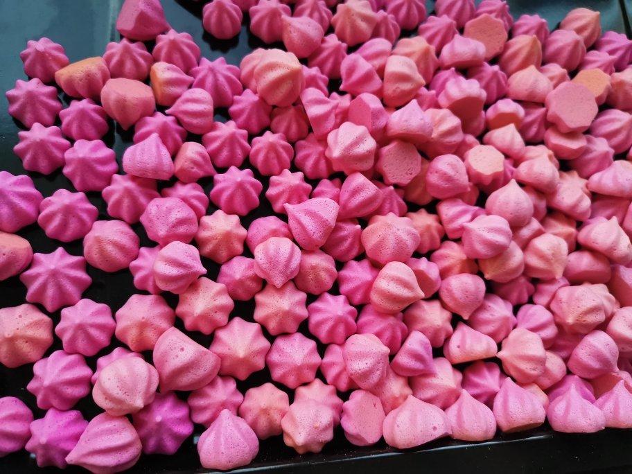 迷人的火龙果溶豆酸奶溶豆宝宝辅食