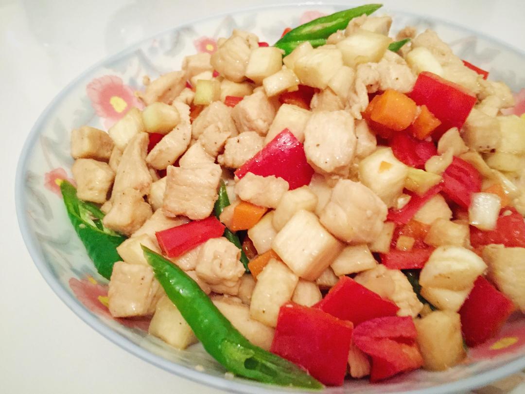 夏日缤纷鸡胸肉的做法