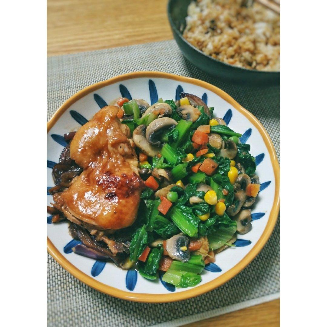 蒜香黑椒鸡腿排/奥尔良鸡排（去骨方法以及煎得好看的关键）