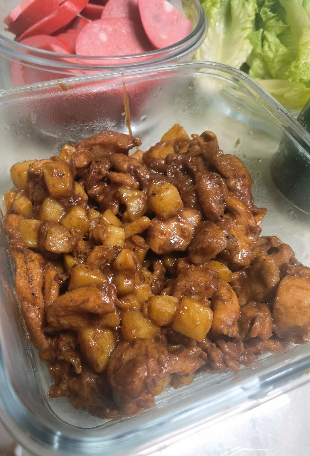 超好吃的鸡腿肉土豆盖饭