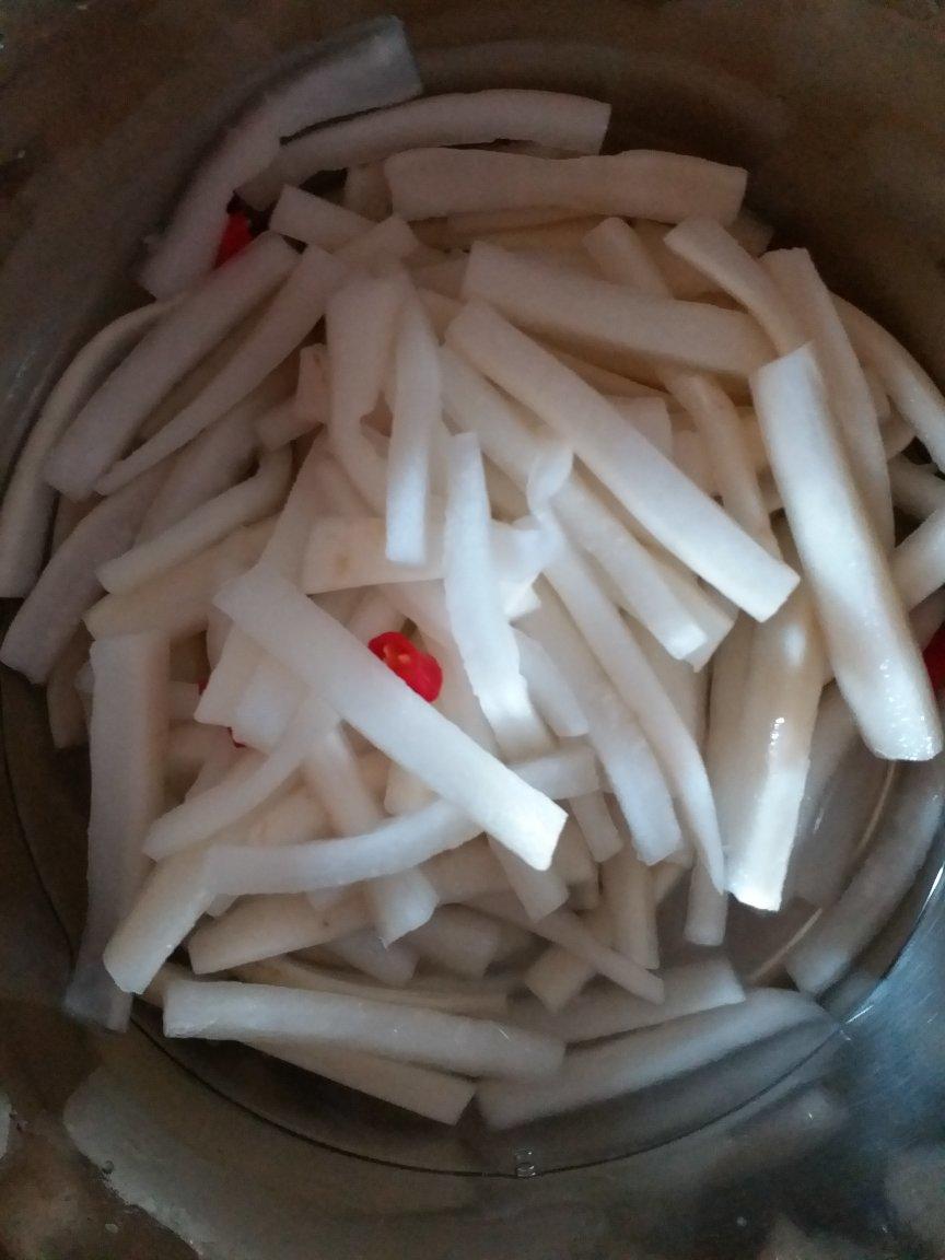 秘制糖醋爽脆腌萝卜条
