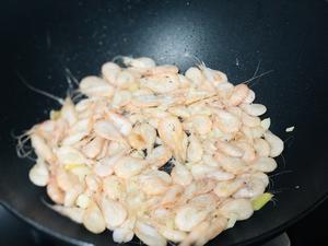 白米虾炒黄瓜的做法 步骤5