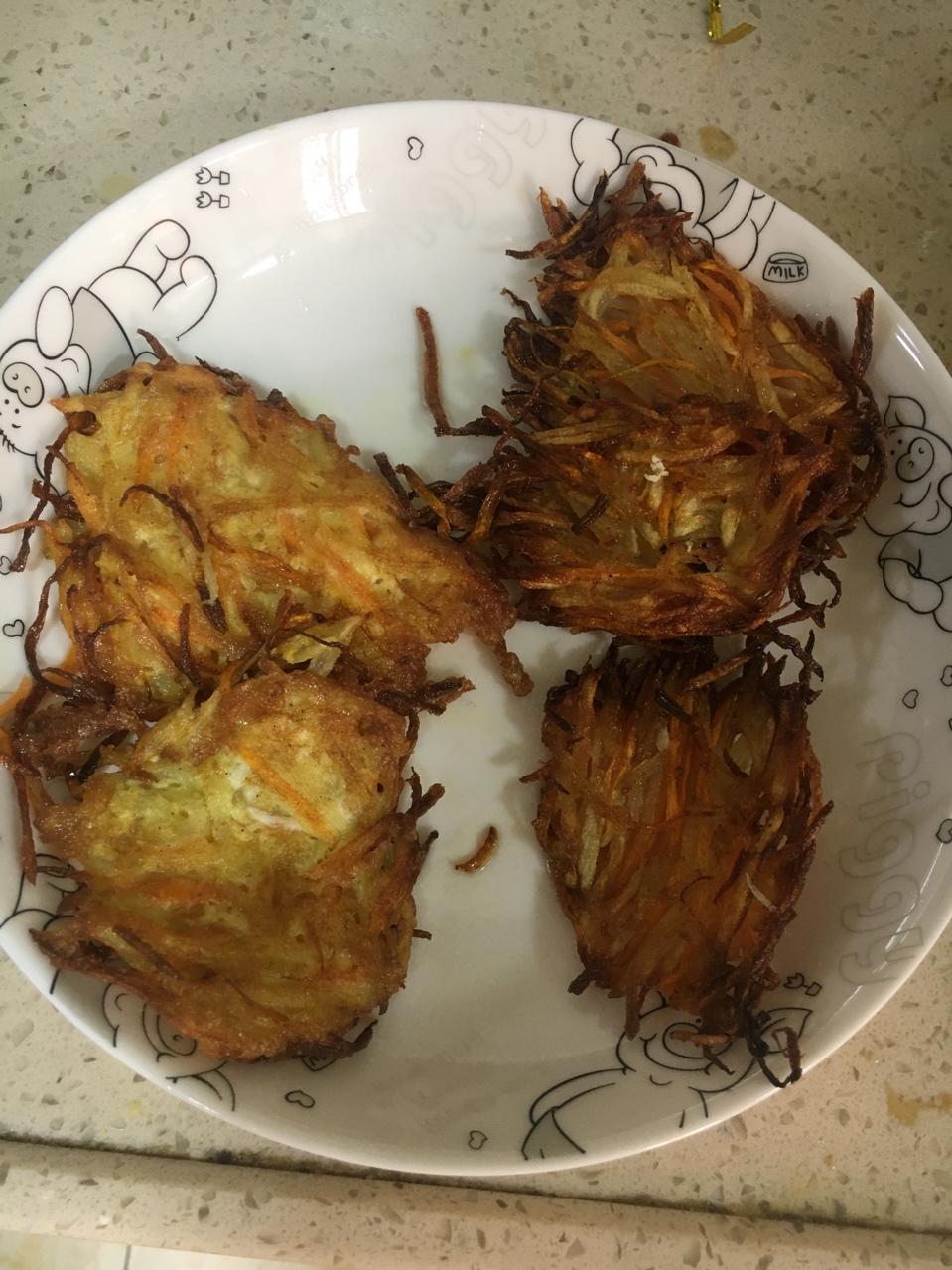 零失败胡萝卜土豆丝饼