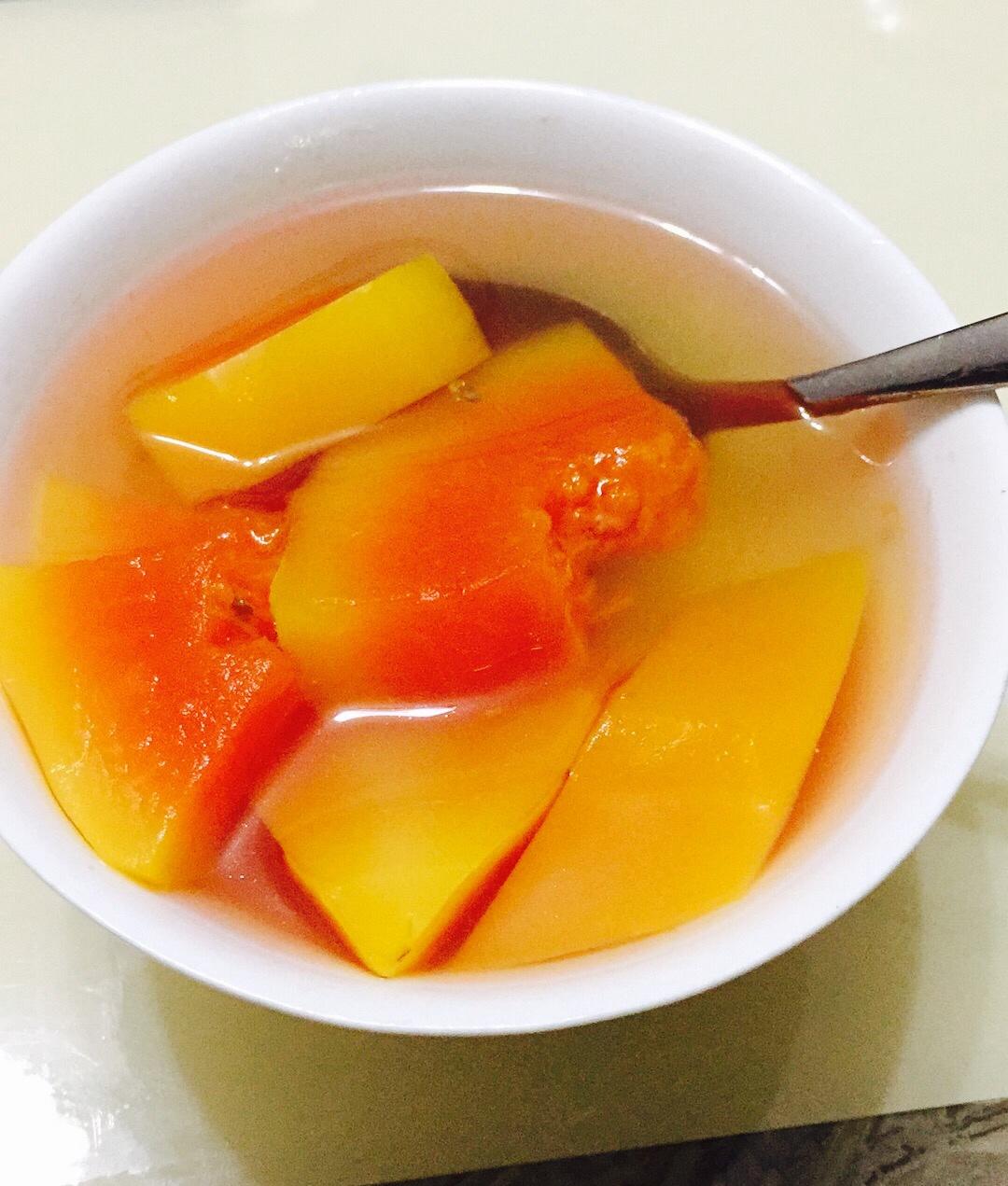 云吞面与干蒸烧卖做的清炖冰糖木瓜