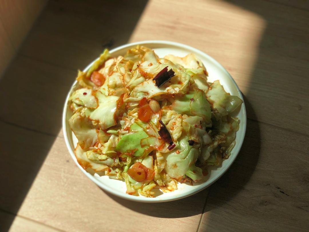 厨师长教你：“手撕包菜”的家常做法,简单又不失美味