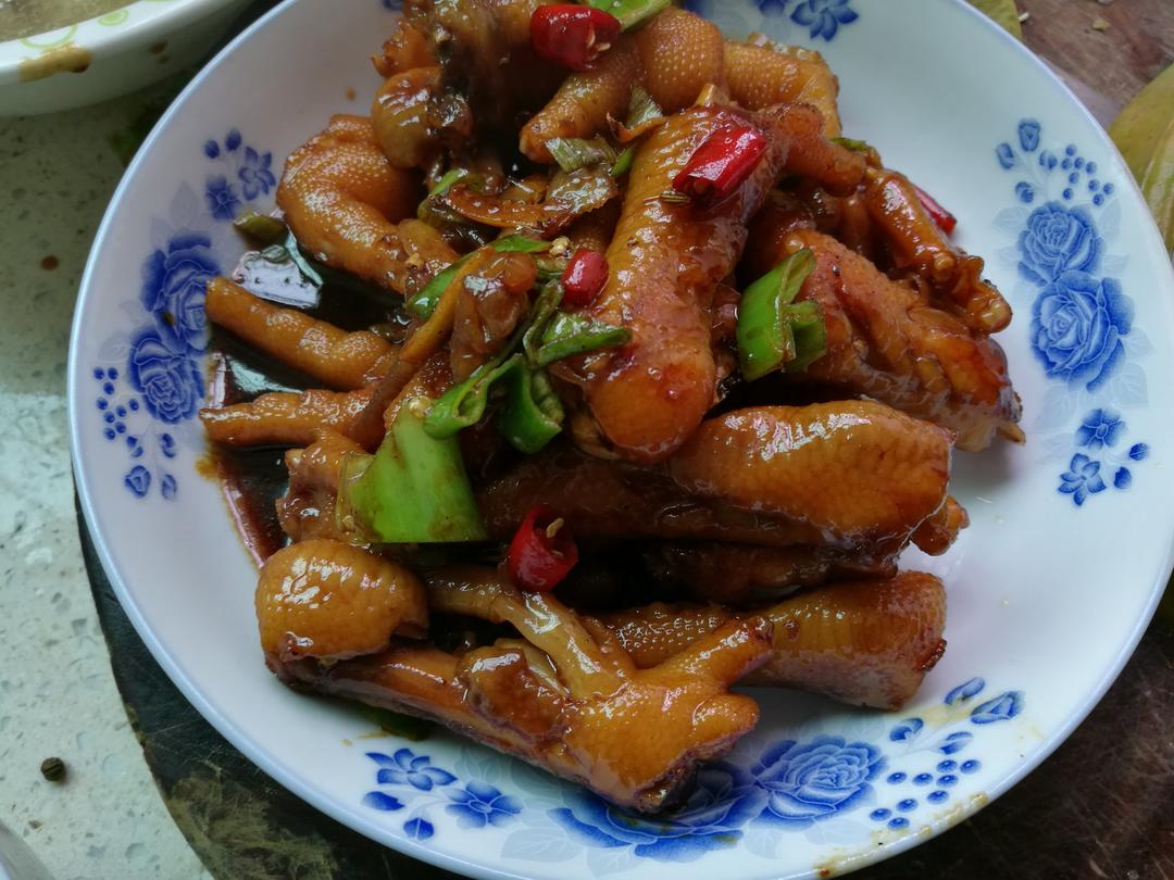 香辣烧鸡爪