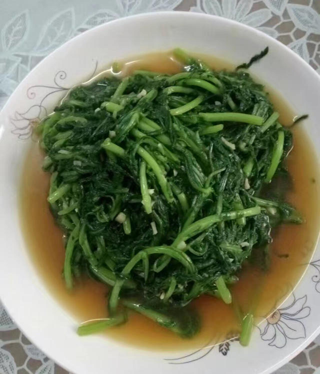 清炒茼蒿