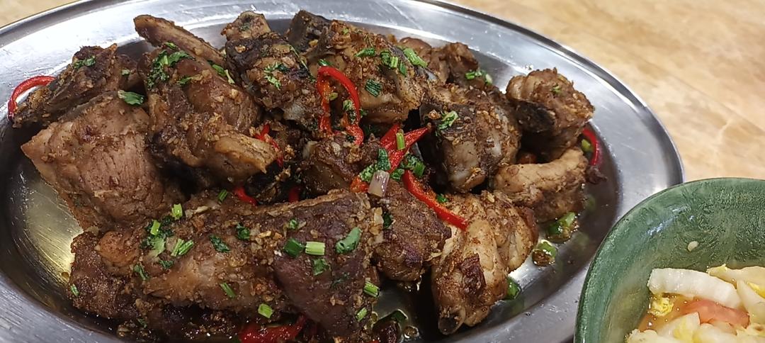 十三香排骨的做法