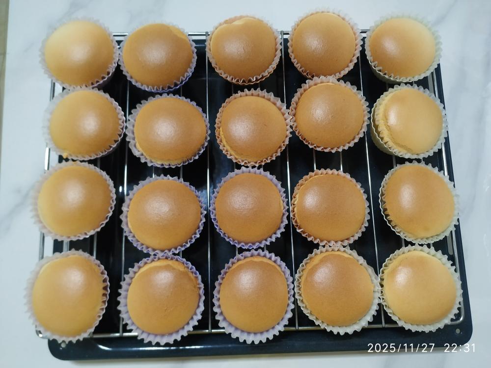 戚风纸杯蛋糕（不开裂、不塌陷）