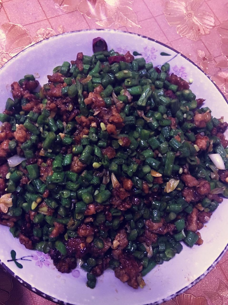 肉沫豆角下饭菜