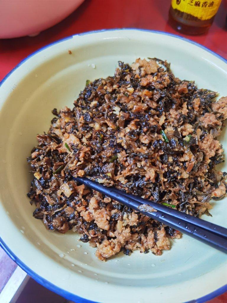鲜香滋味~猪肉梅干菜包子