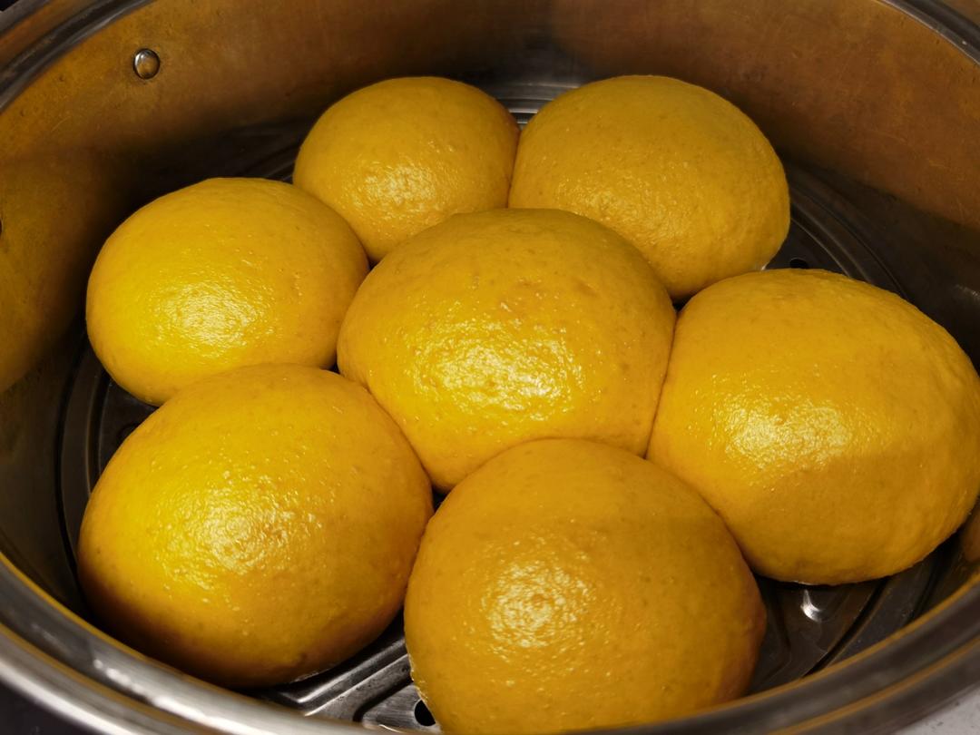 新手也可以--详解如何做出人见人爱、金黄的南瓜馒头