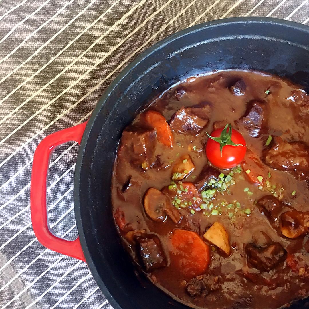 红酒烩牛肉