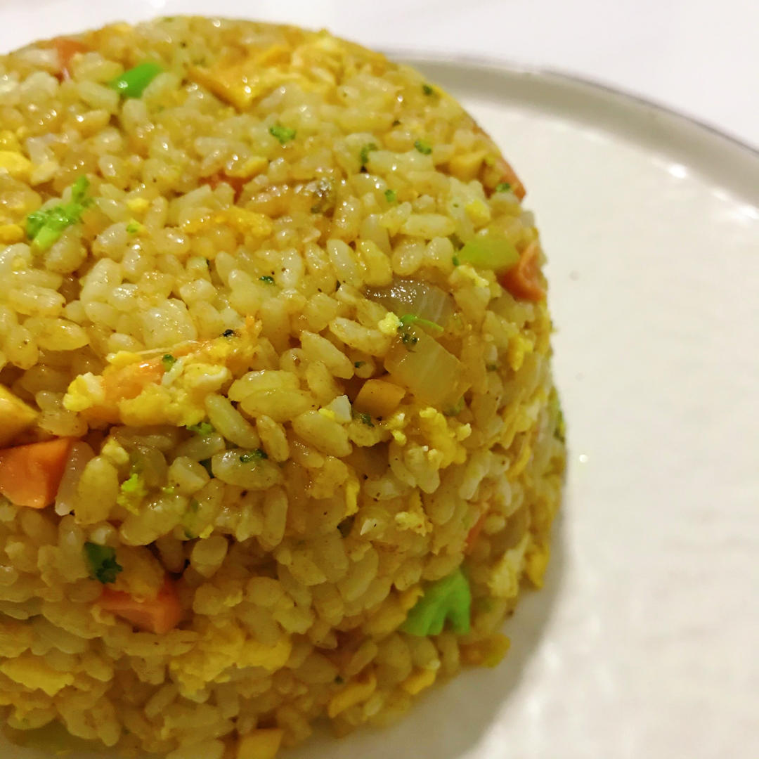 贼好吃的咖喱蛋炒饭
