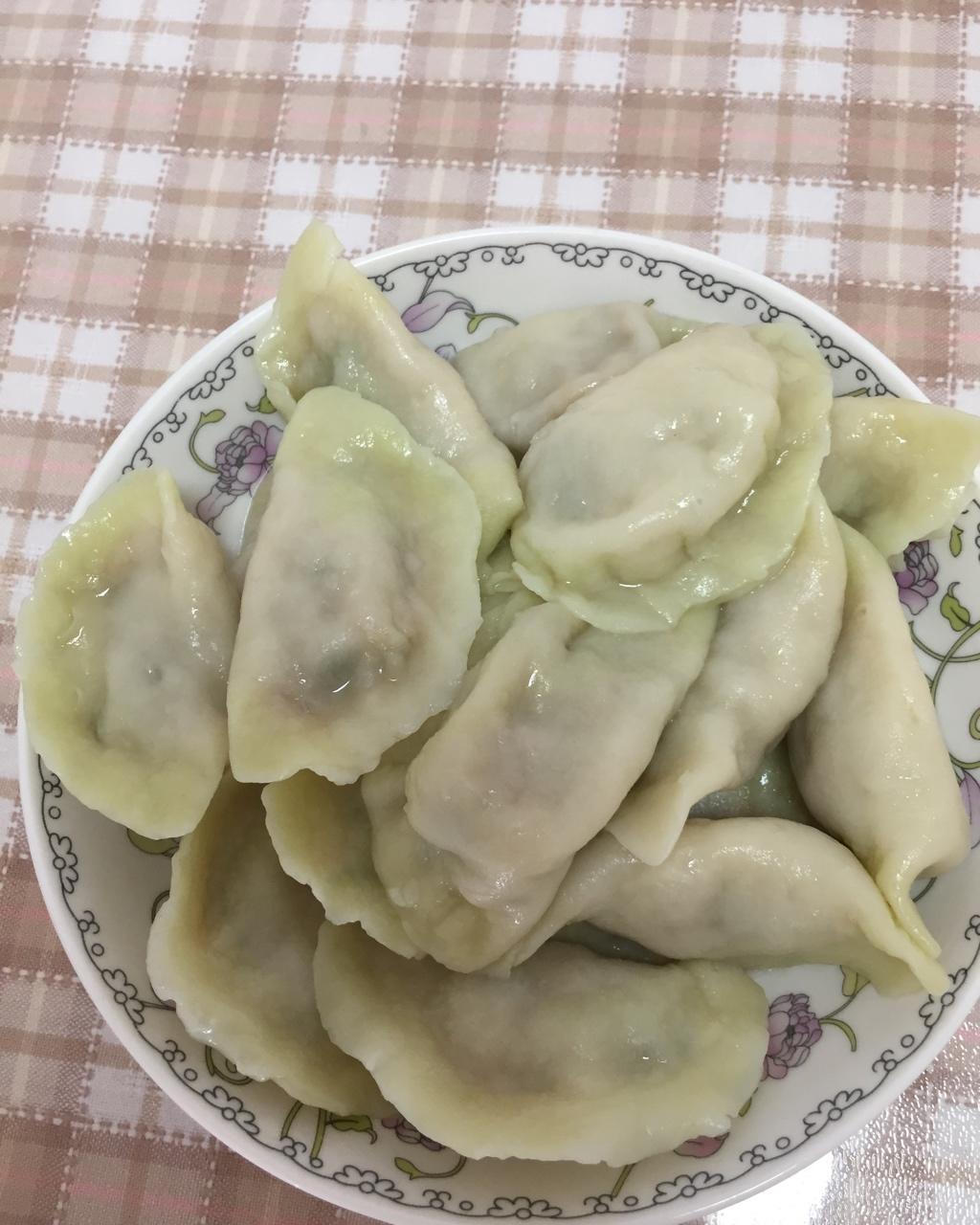 翡翠白玉白菜饺子详细版（附翡翠白玉白菜饺子包法，翡翠白玉饺子皮两种制法，面包机和面，翡翠白玉烧卖，各种馅料搭配）