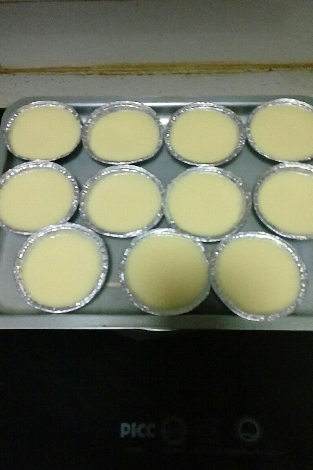 小歆韵做的牛奶炼乳布丁