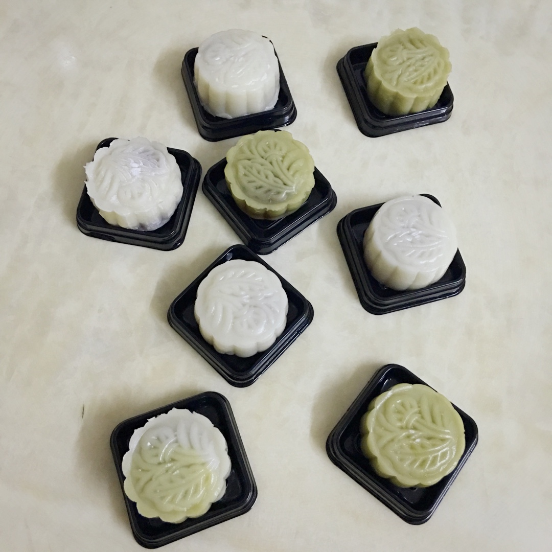 【视】《知味人生》美食视频（8）抹茶红豆沙冰皮月饼