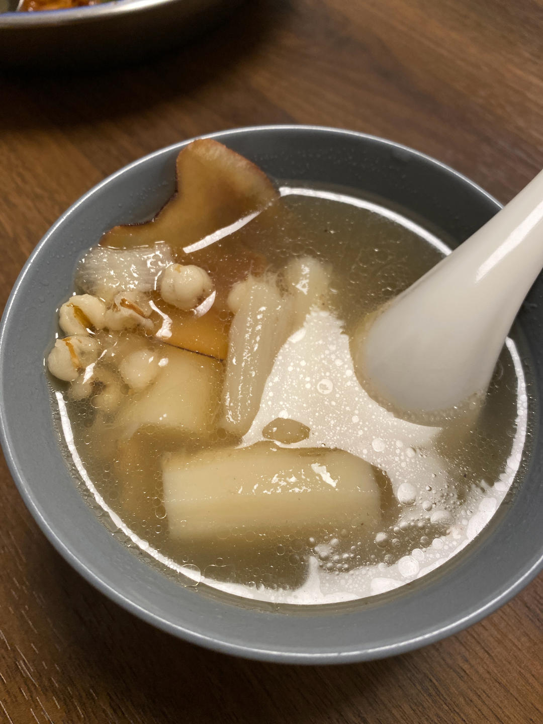 健脾祛湿｜五指毛桃海底椰山药汤