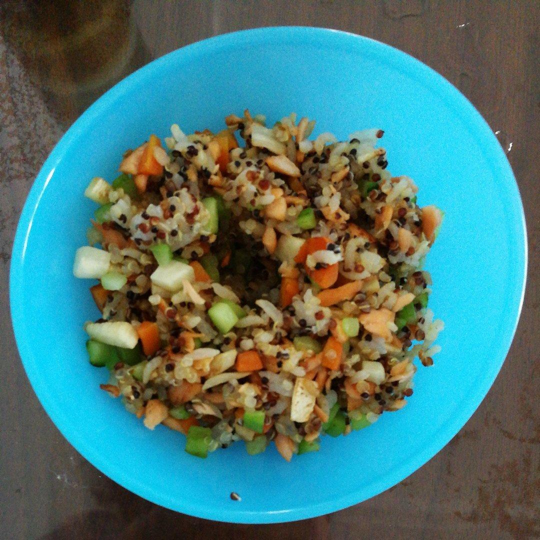 【健康三餐】藜麦三文鱼炒饭